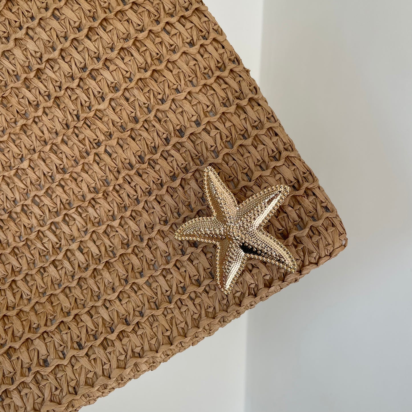 Starfish Straw Wristlet Clutch Bag