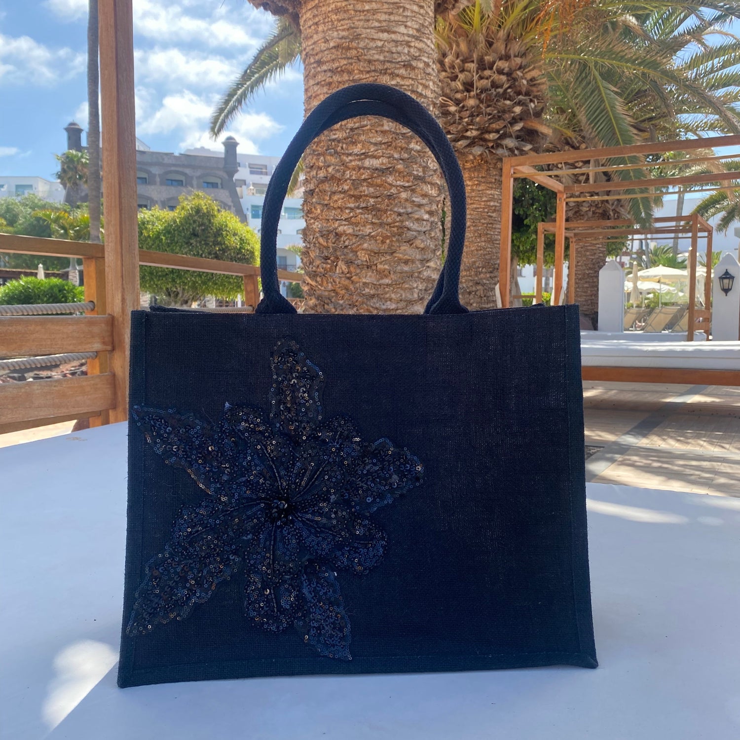 Black floral print jute tote bag | Cloth'N'Card