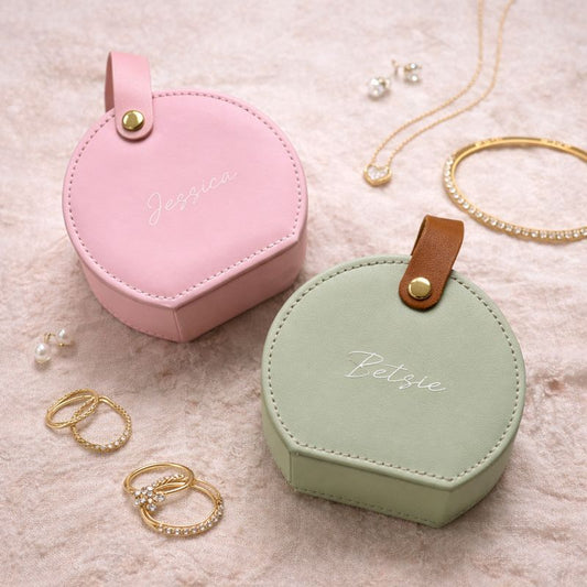 Personalised circle travel jewellery box with name | Cloth'N'Card