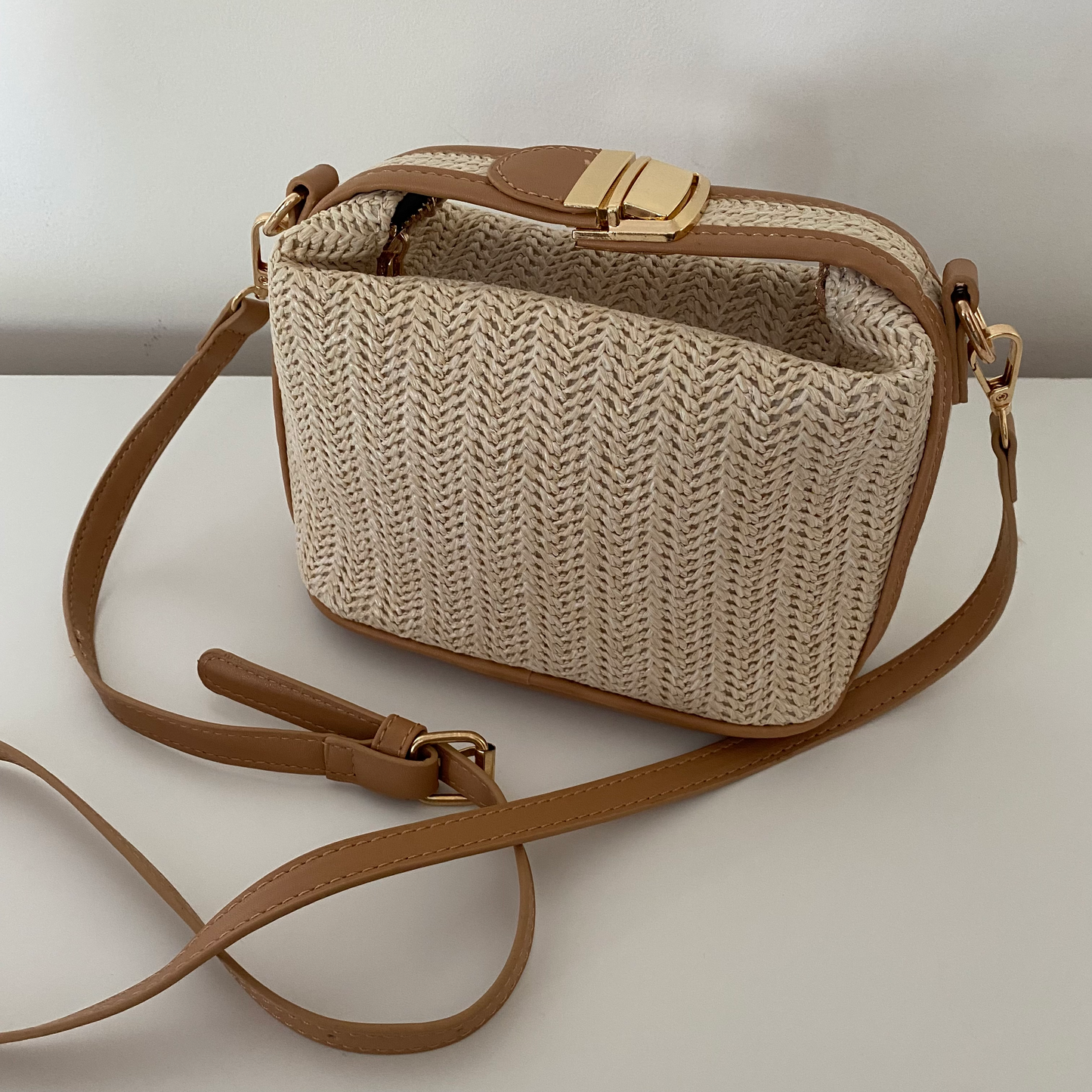 Straw Gold Buckle Faux Leather Cross Body Bag